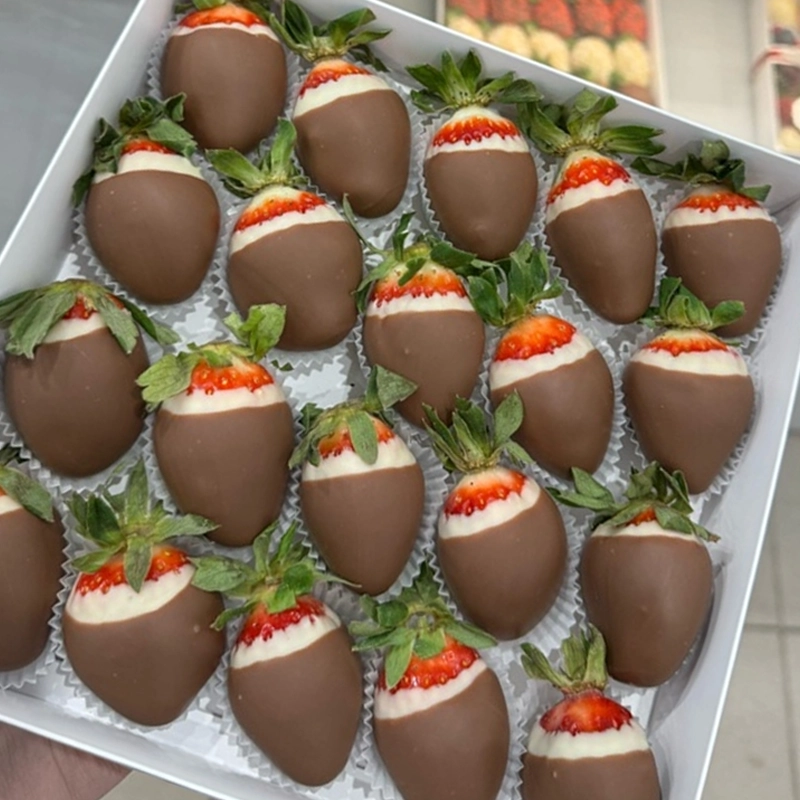 Набор клубники в шоколаде Молочный шоколад